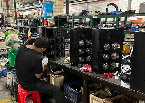 Export packaging and crating