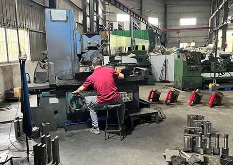 Machine run-off testing with sample parts